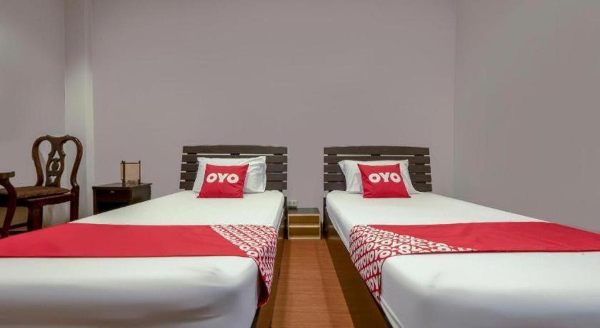 Отель Oyo 1089 Baan Boran Бангкок Экстерьер фото